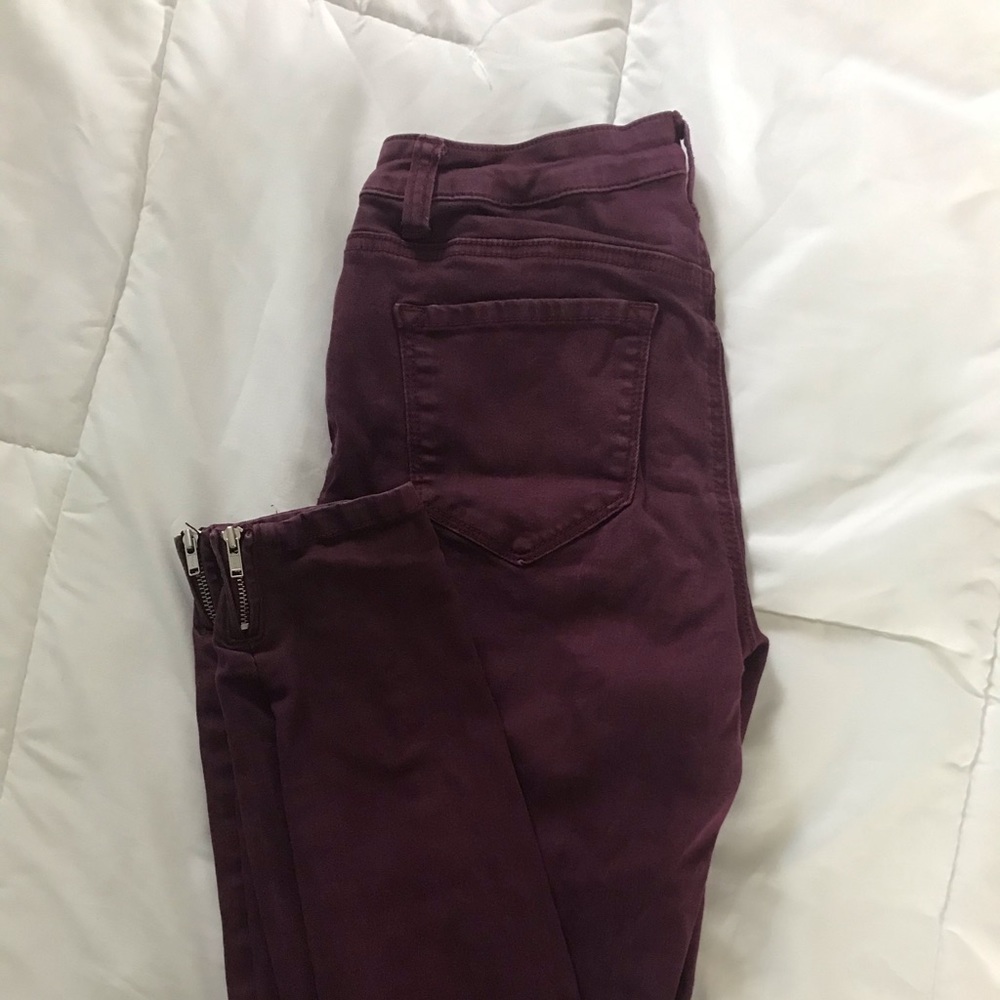 Cute Jeans with Zipper Detail